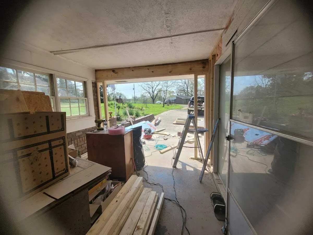 Air movers and dehumidifier for Drying & Dehumidification in Punxsutawney